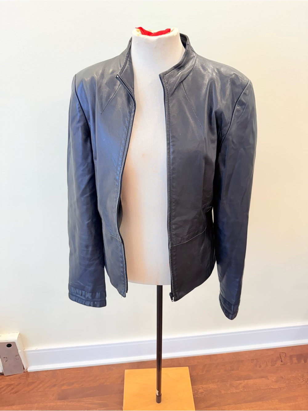 Danier Women's Navy Leather Zip-Front Jacket